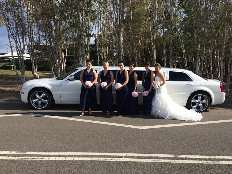 stretch wedding limo hire